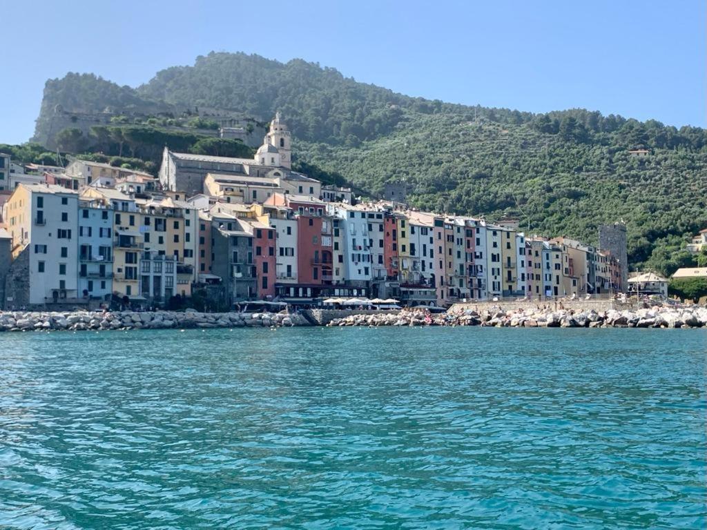Finestra Tra Le Stelle Arcola Exterior foto